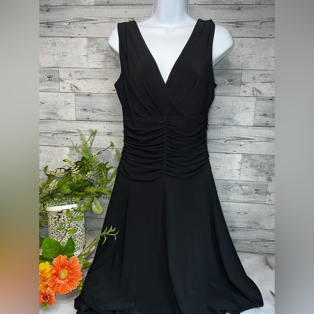 Tina B Black Sleeveless dress. Size